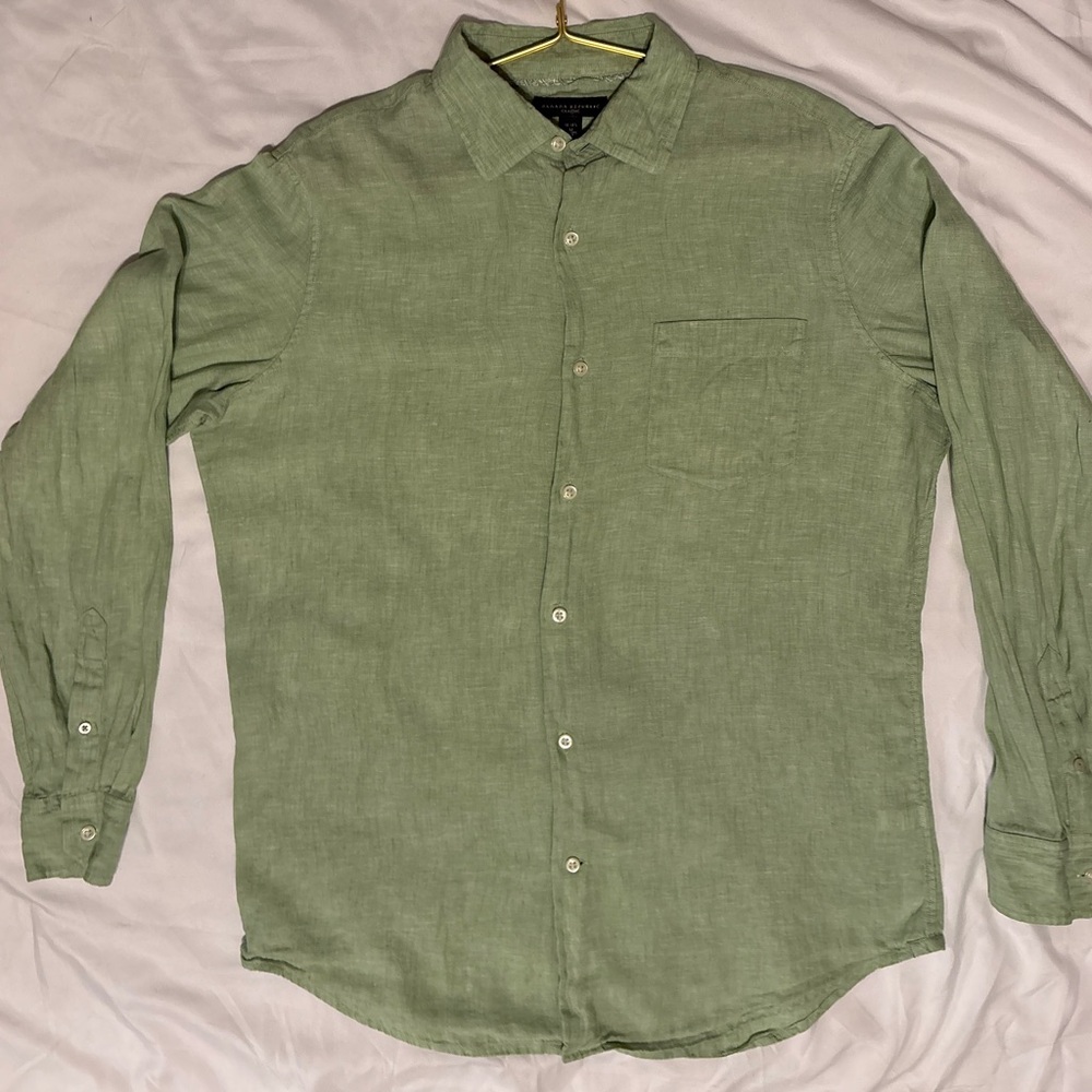 Banana Republic Light Sage Green Linen Button-Down Shirt